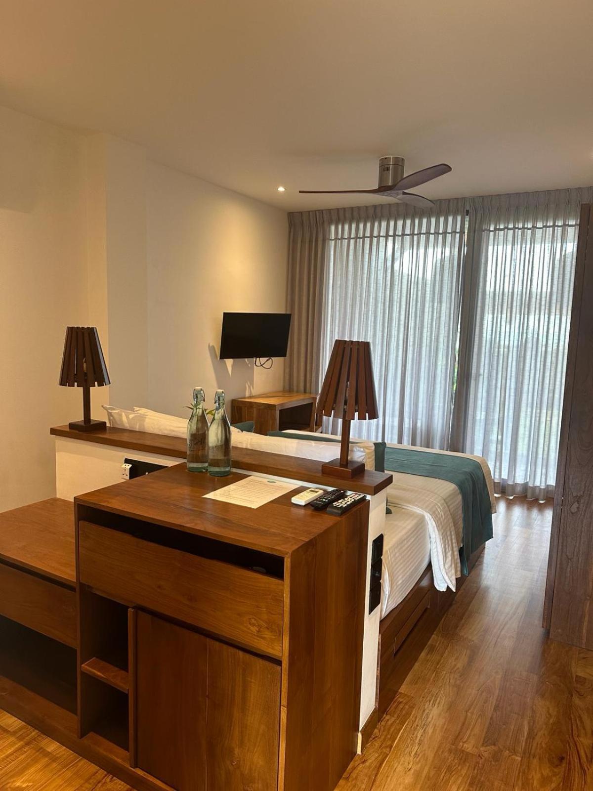 Bk Beach Boutique Hotel - Hikkaduwa Luaran gambar