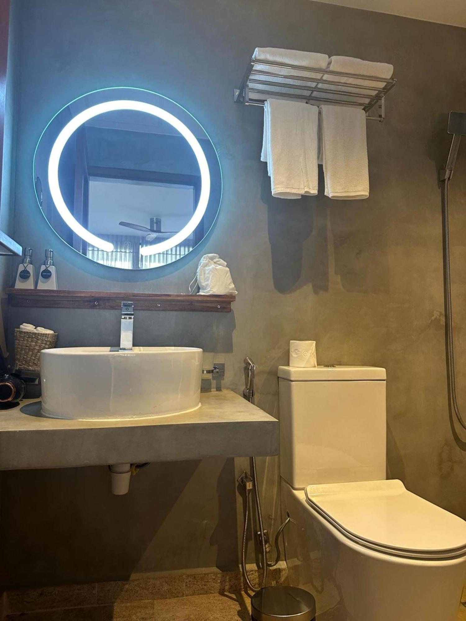 Bk Beach Boutique Hotel - Hikkaduwa Luaran gambar