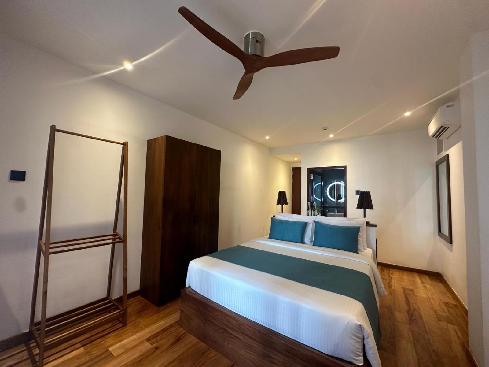 Bk Beach Boutique Hotel - Hikkaduwa Luaran gambar