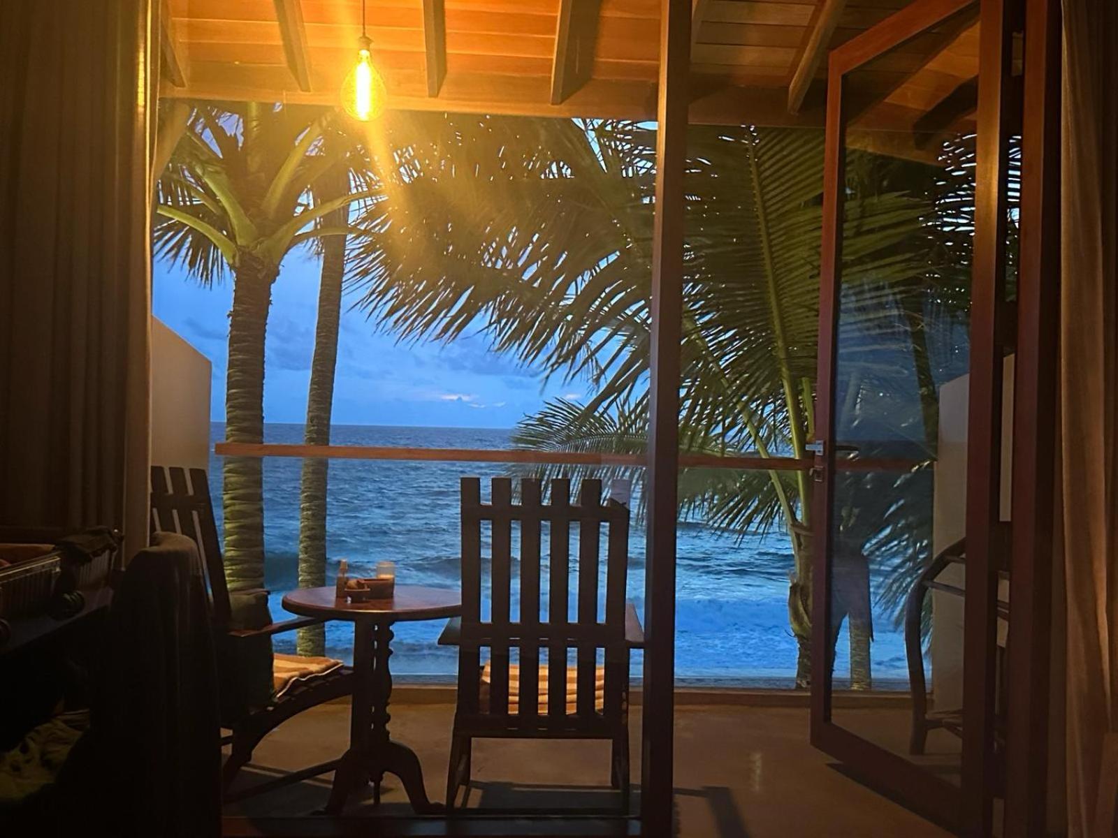Bk Beach Boutique Hotel - Hikkaduwa Luaran gambar